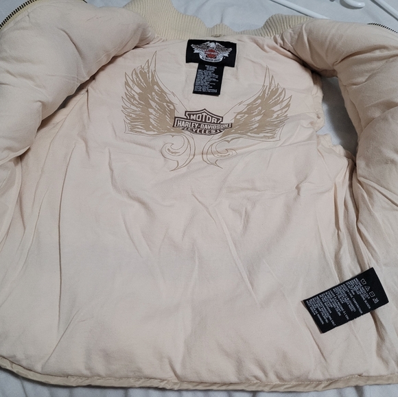 Harley Davidson Puffer Vest size small - Picture 8 of 10